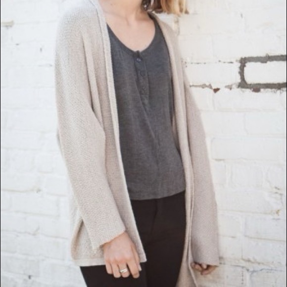 Brandy Melville Beige Caroline Open Cardigan - Picture 2 of 9